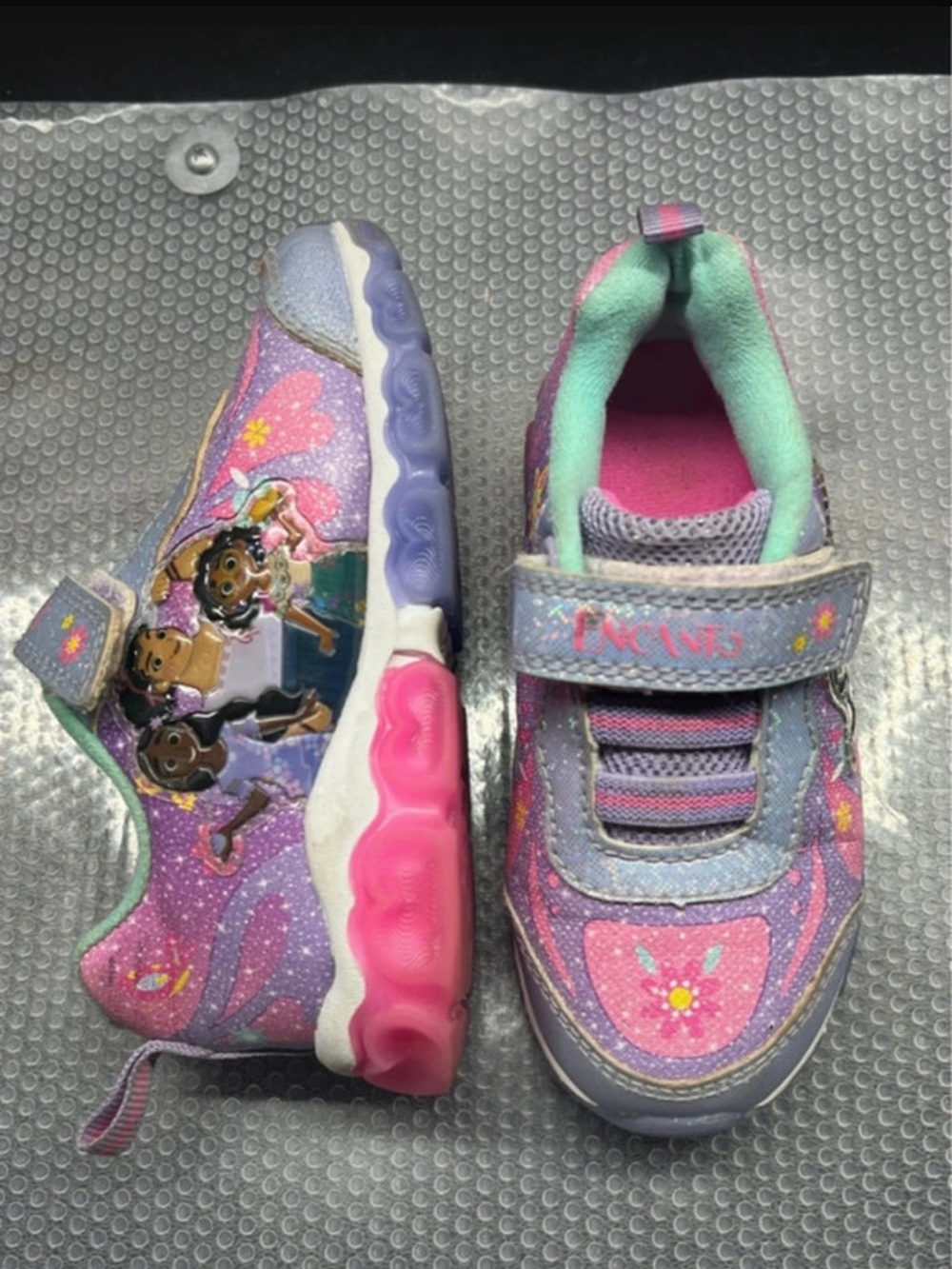 Disney Girls Light-Up Sneakers in Purple, Pink, Mint